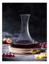 Load image into Gallery viewer, Harvey Wine Decanter in Clear
