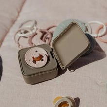Load image into Gallery viewer, Pacifier Box Ivory
