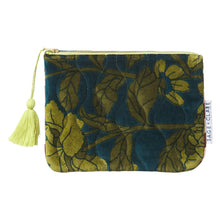 Load image into Gallery viewer, Bernanda Velvet Pouch Peacock

