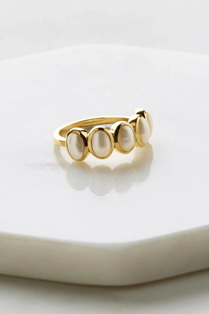 Sierra Ring With Freshwater Pearls