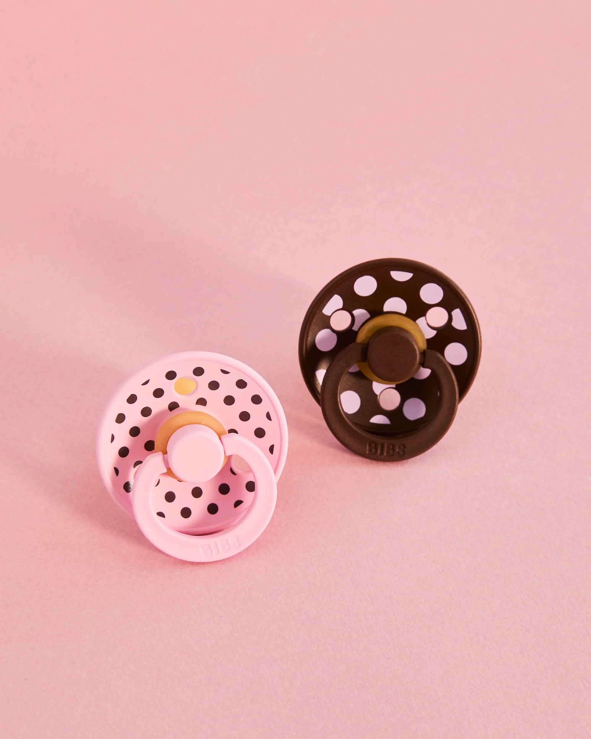 Studio Polka Pacifier 2pk - Baby Pink/Mocha