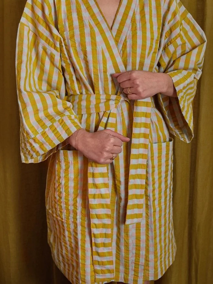 Pink Quartz Seersucker Short Robe
