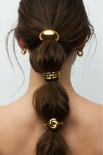 Load image into Gallery viewer, Erin Hair Cuff Gold
