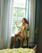Load image into Gallery viewer, Follow The Sun Linen Robe
