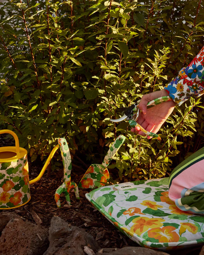 Nasturtium Garden Tools & Gloves Set
