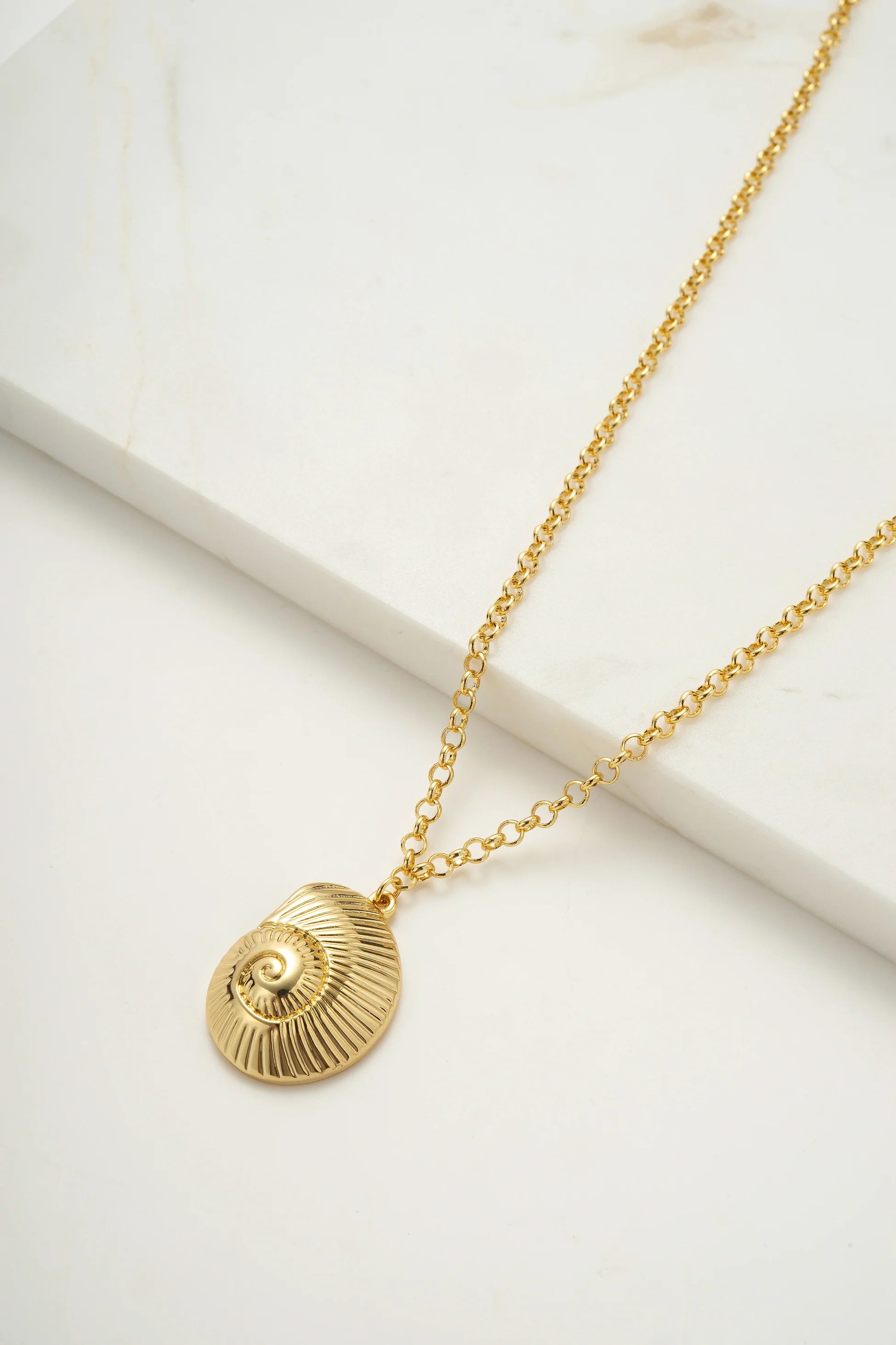 Mila Necklace - Gold
