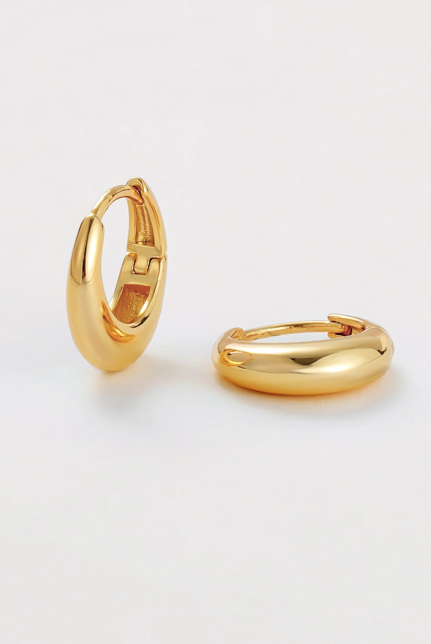 Cleo Hoop Medium - Gold