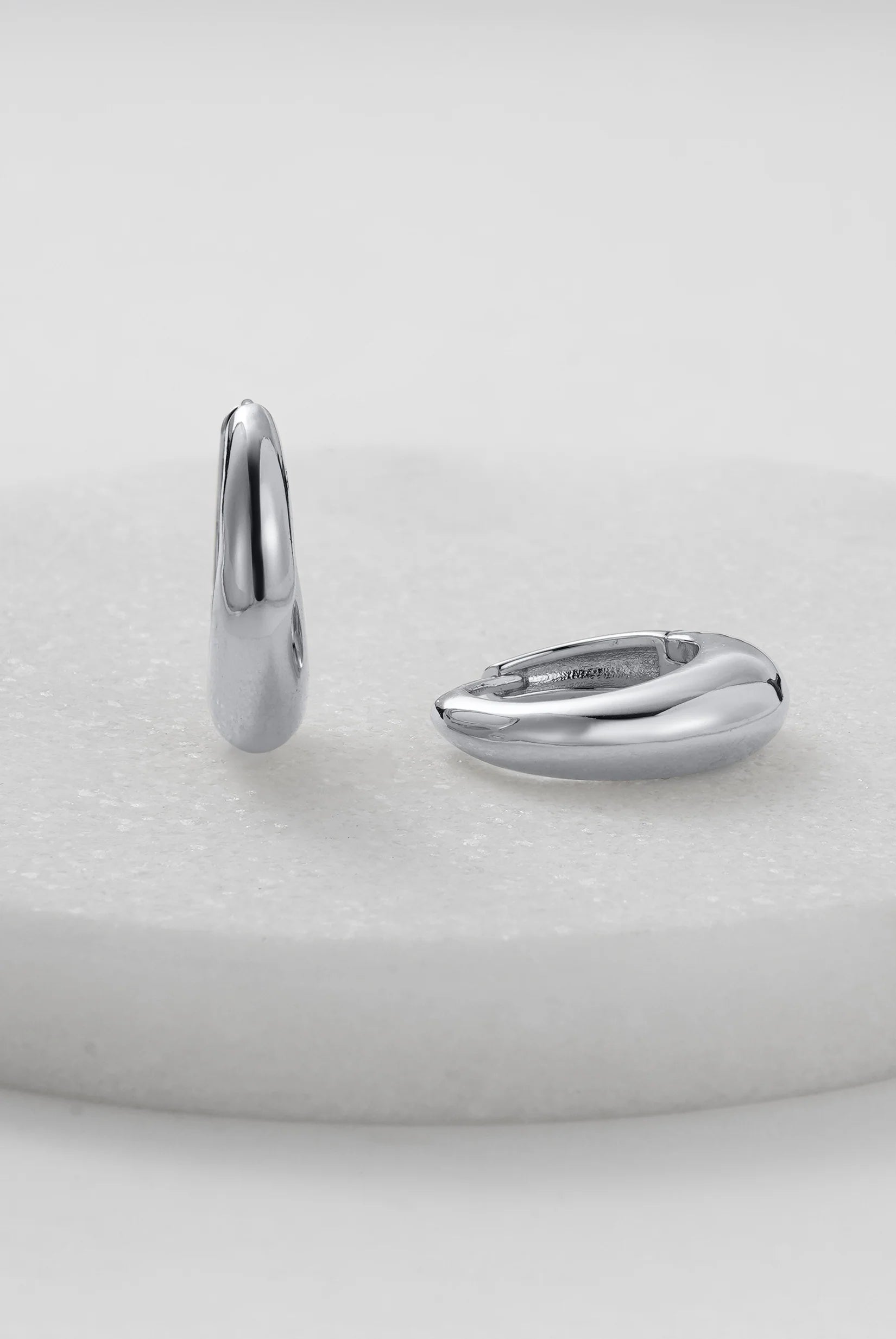 Cleo Hoop Medium Silver