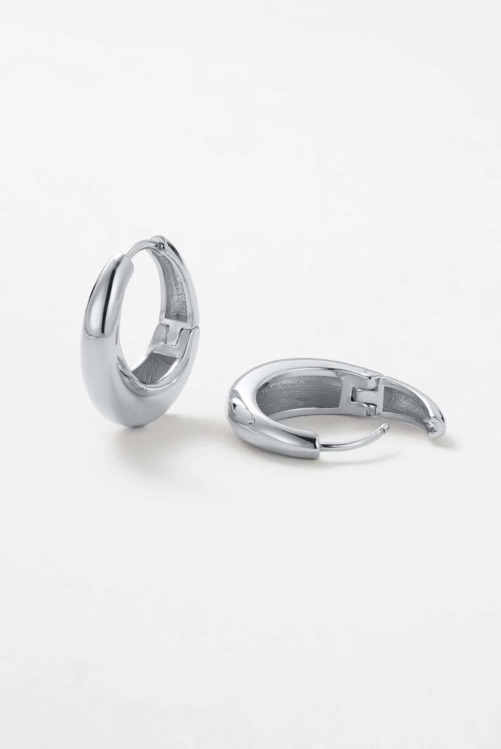 Cleo Hoop Medium Silver