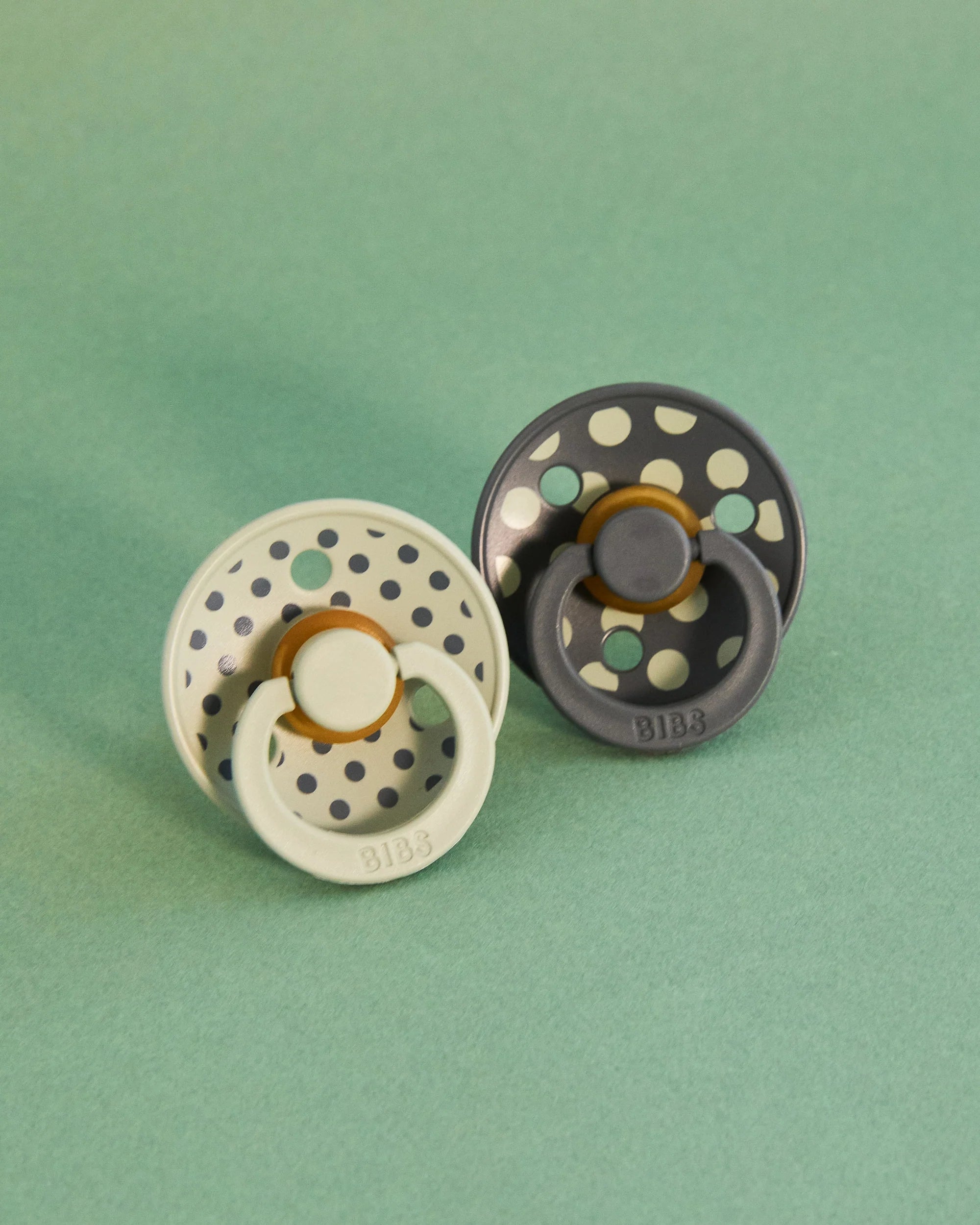 Studio Polka Pacifier 2pk - Sage/Iron