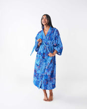 Load image into Gallery viewer, The Deep Blue Printed Terry Bath Robe
