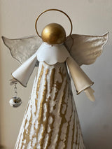 Lune Standing Angel