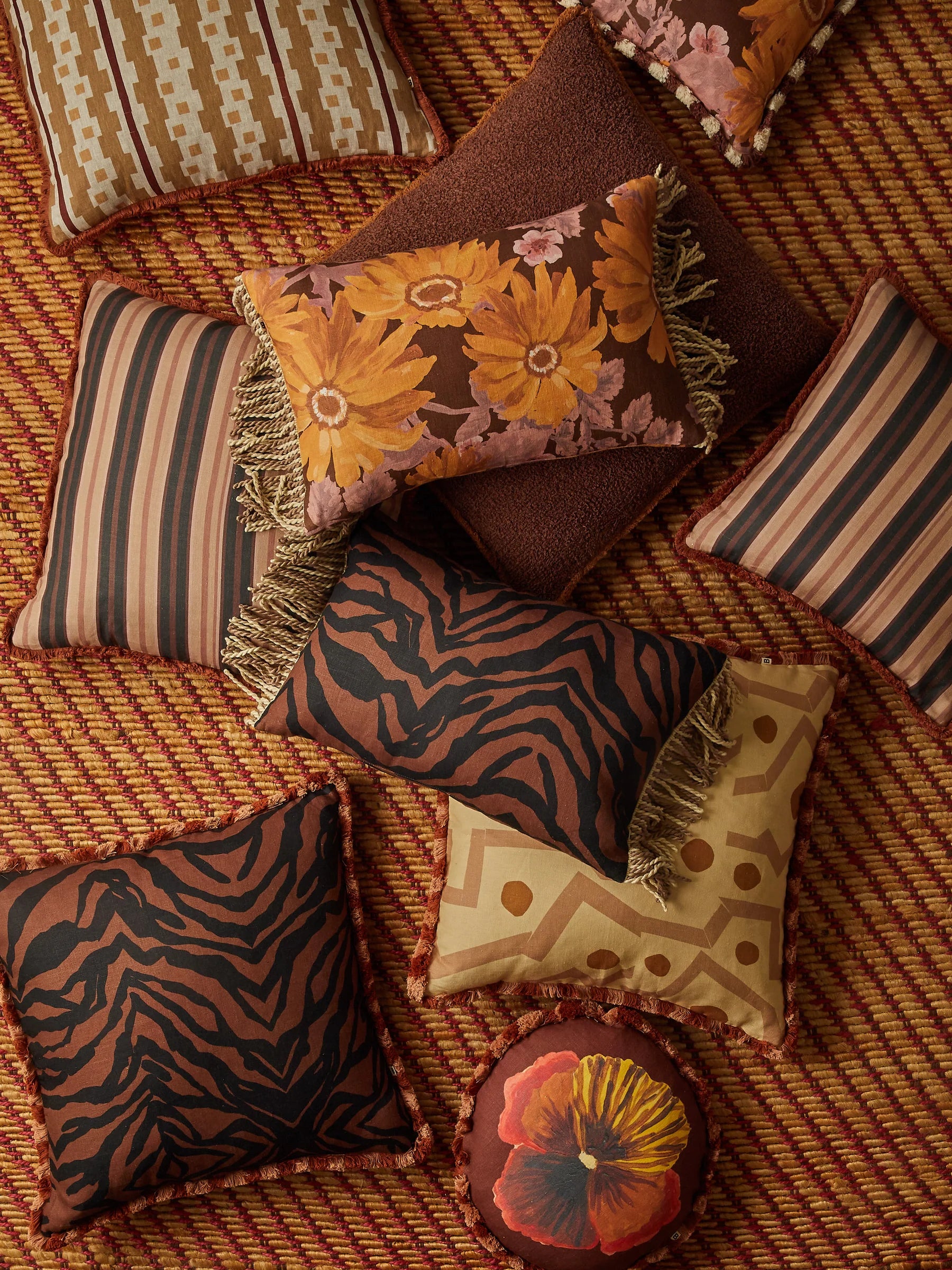 Wild Pansy Chocolate Linen Round Cushion