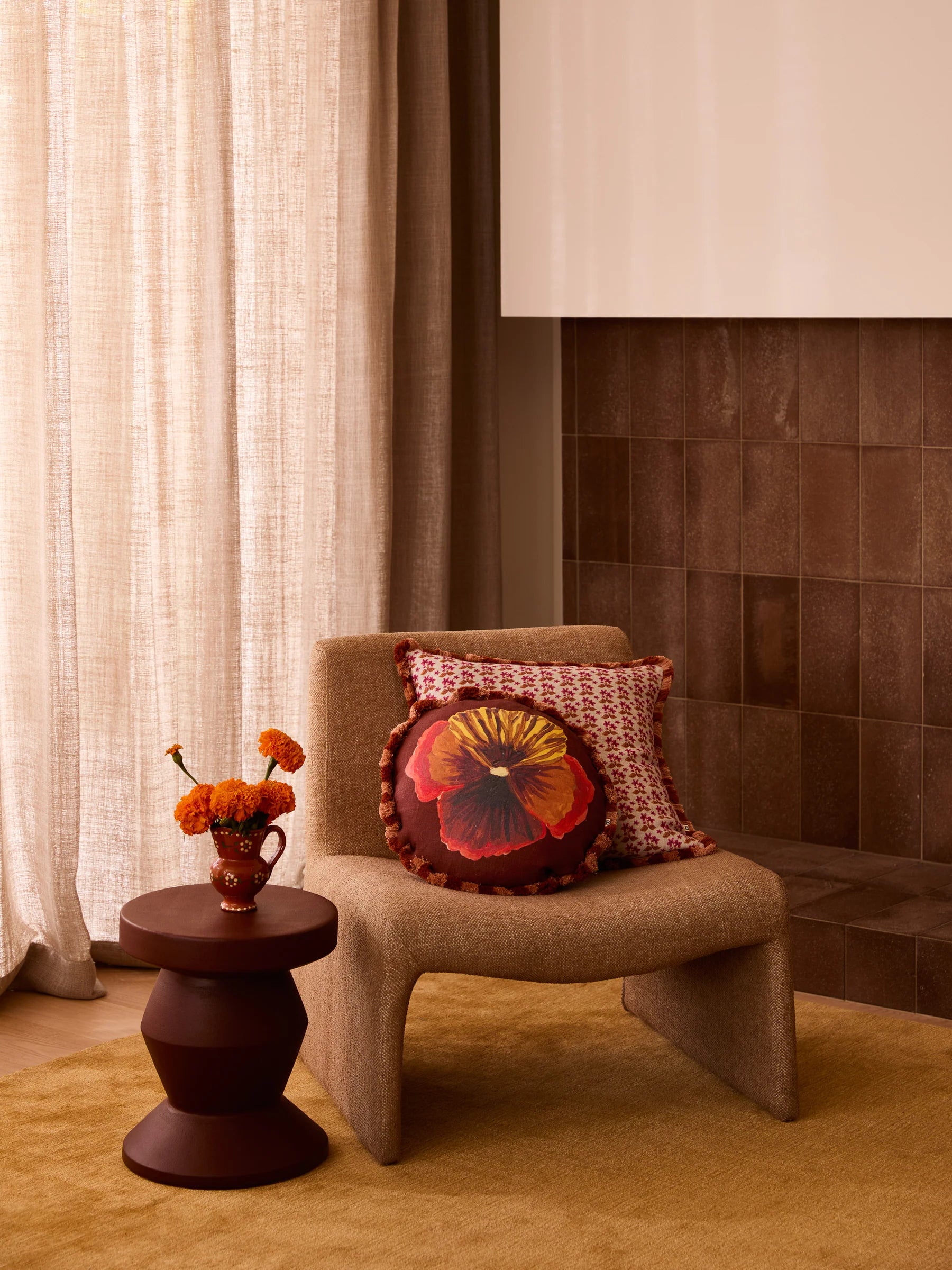 Wild Pansy Chocolate Linen Round Cushion