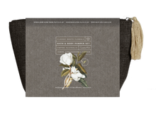 Load image into Gallery viewer, Classic White Florals Gift Set
