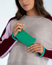 Load image into Gallery viewer, Centro Wallet - Green Pebble
