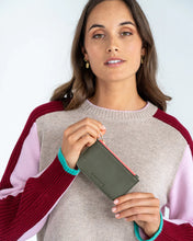 Load image into Gallery viewer, Centro Wallet - Khaki
