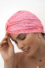 Load image into Gallery viewer, Shower Cap In Sweet Shells
