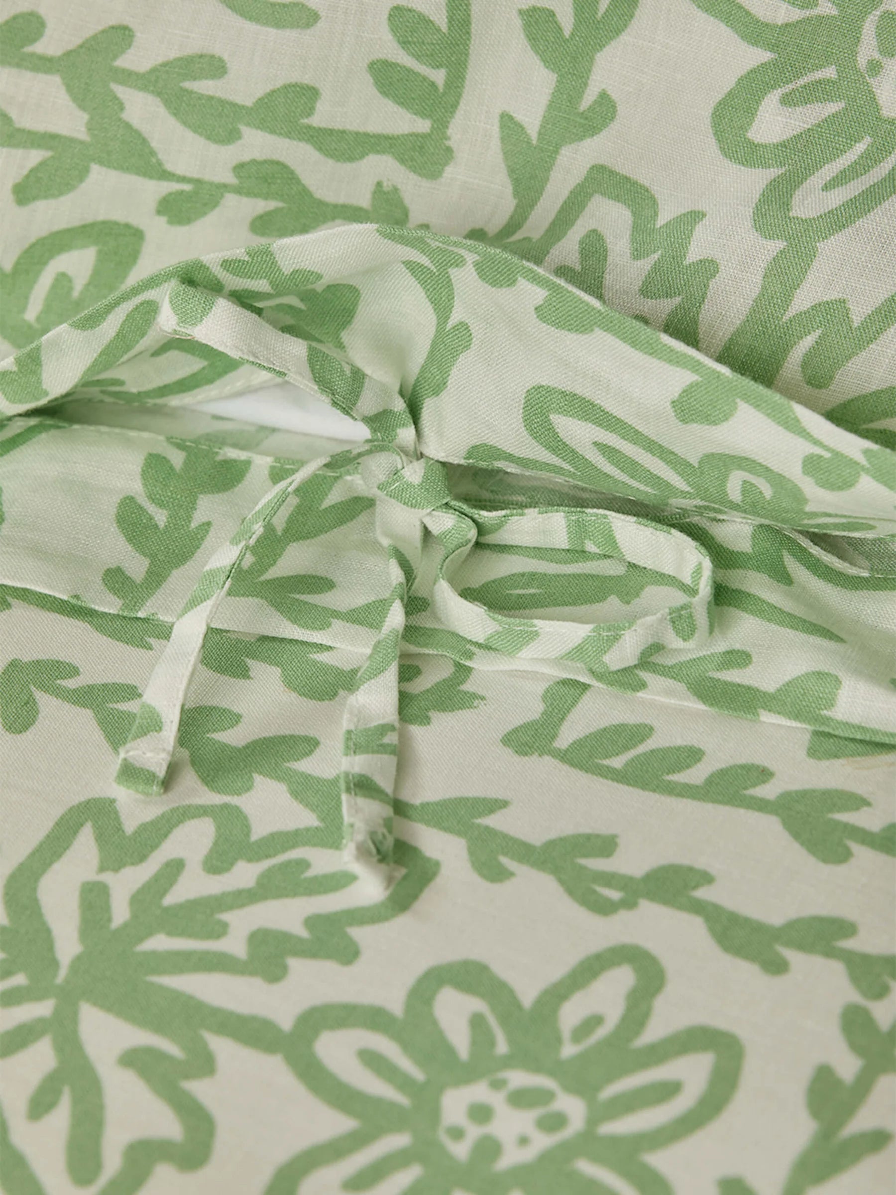 Daisy Sage Quilt Cover