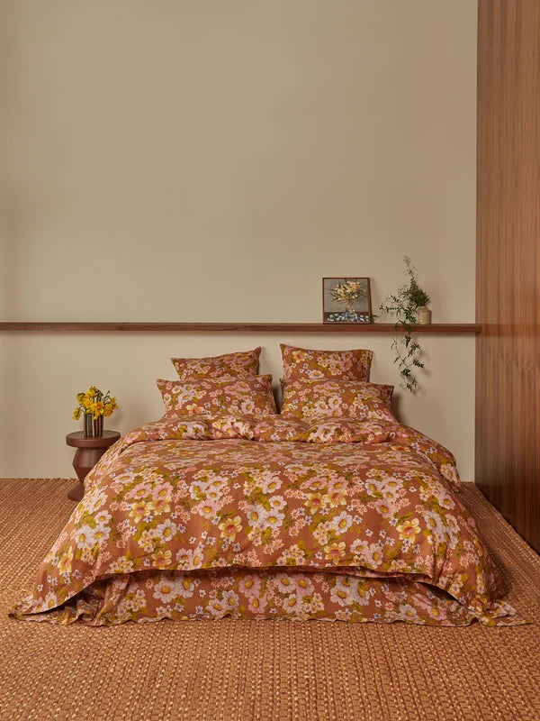 Buttercup Rust Linen Quilt Cover King