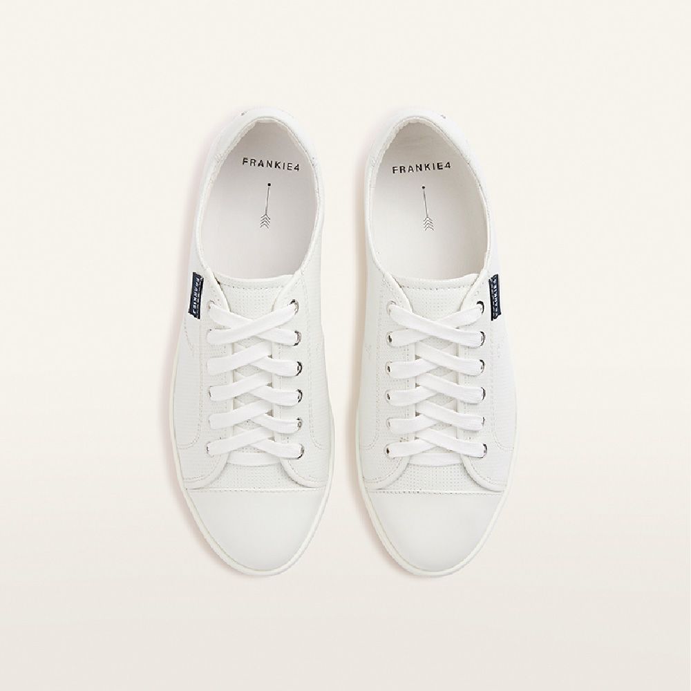 Nat III White Punched Last 2 pairs size13 only