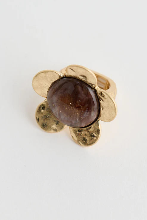 Dais Amber Ring