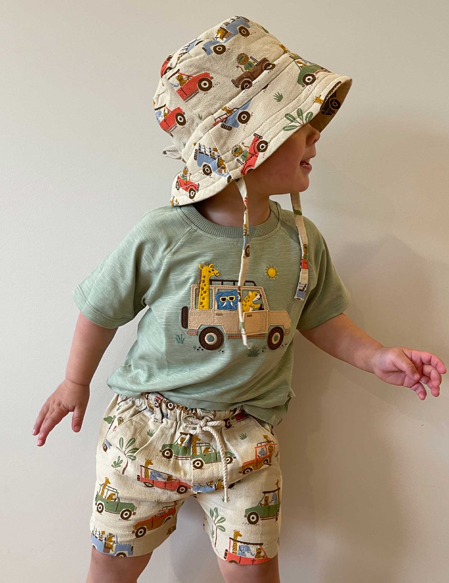 Safari Pull On Shorts