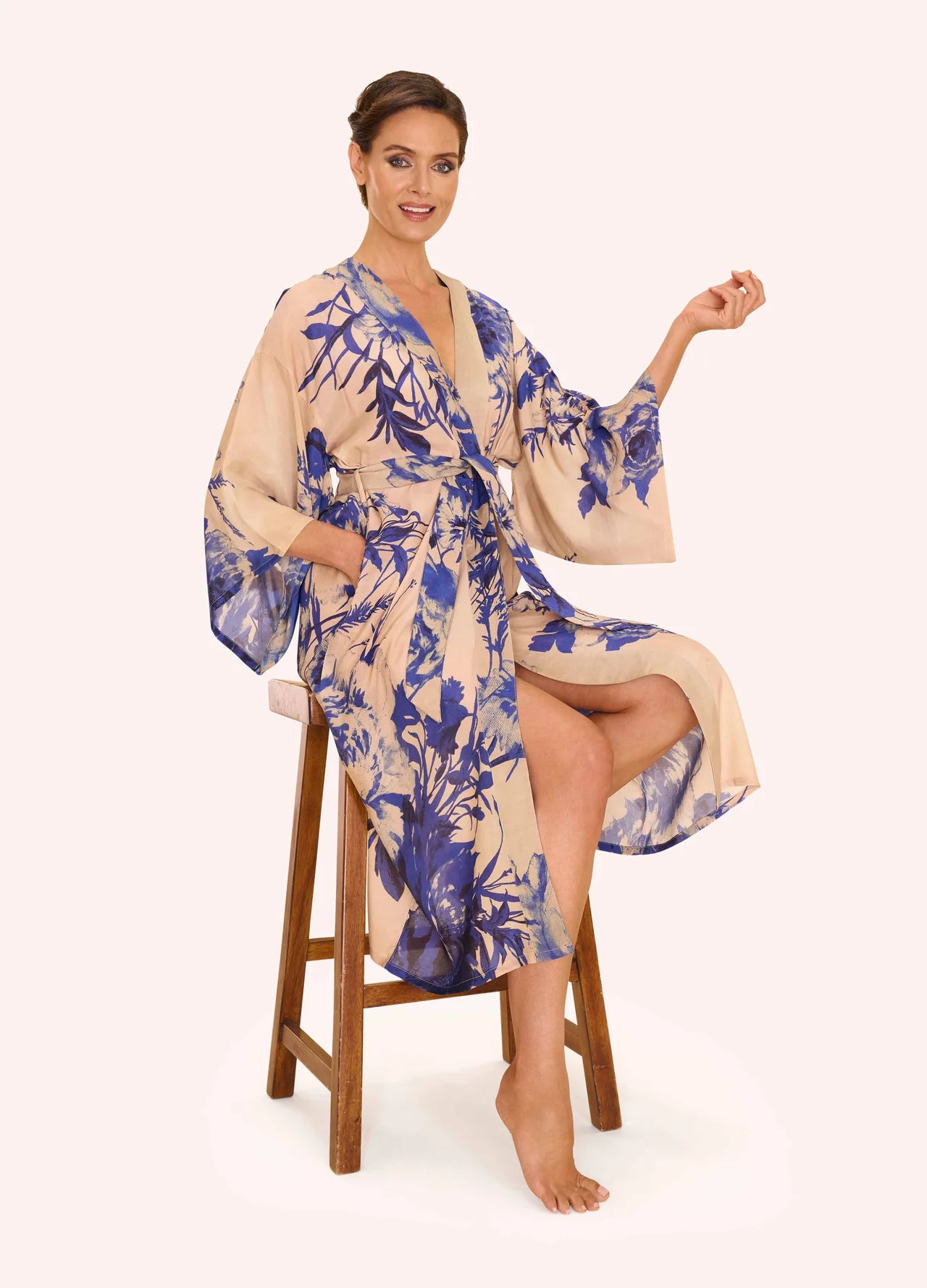Kimono Gown China Blue Blooms