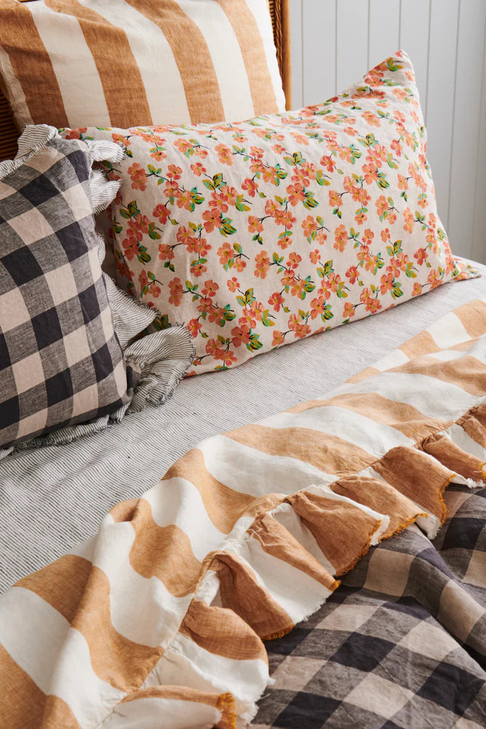 Elma Floral Pillowcases Set