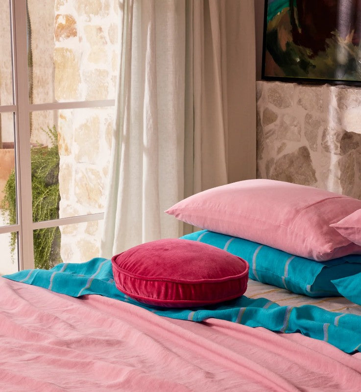 Rhubarb Velvet Pea Cushion