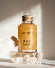 Load image into Gallery viewer, Glow Shimmer Body Oil
