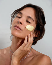 Load image into Gallery viewer, Facial Mask - Golden Glow
