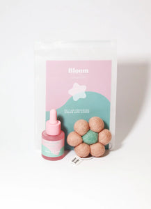 White Peach & Lily Felt Air Freshener