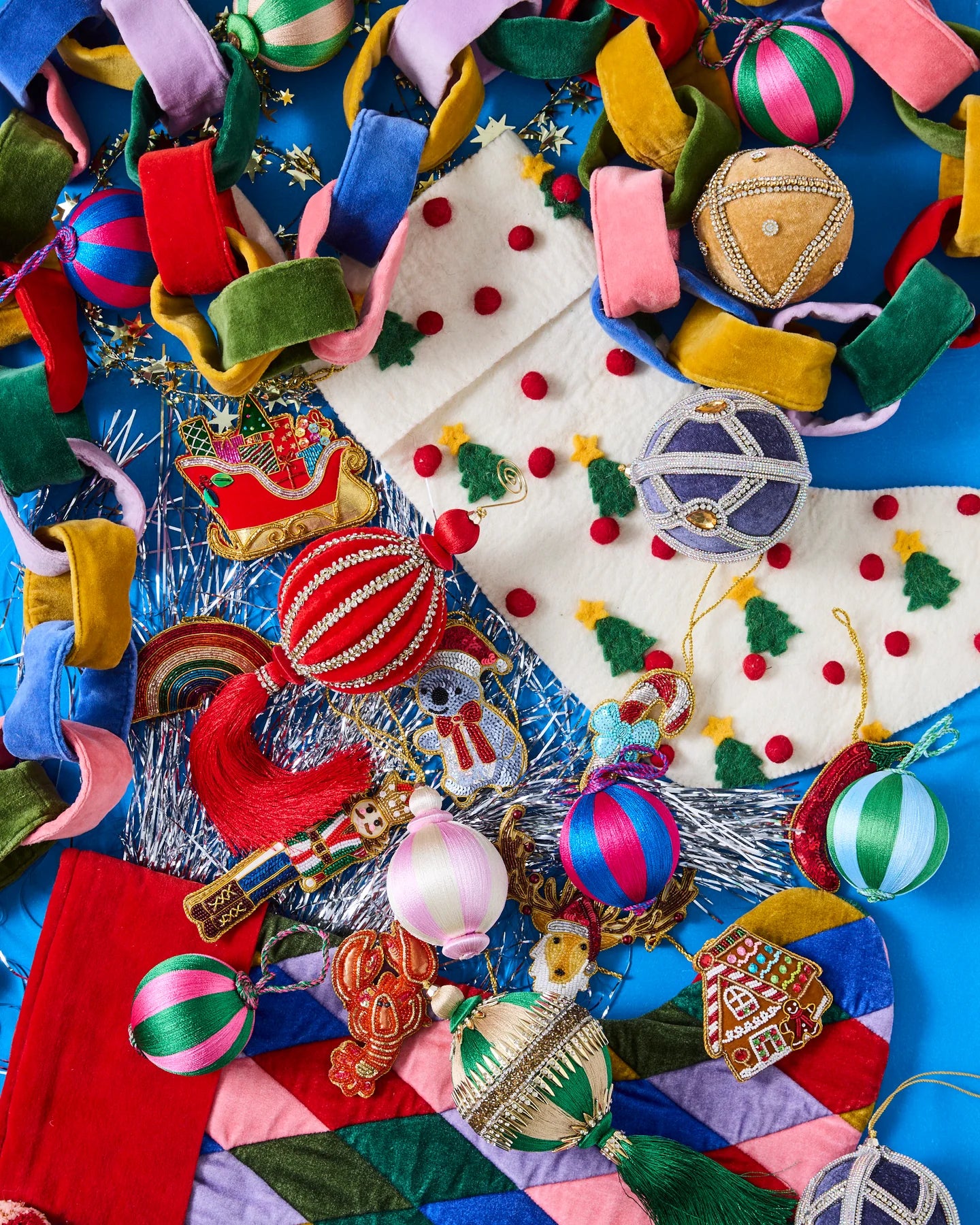 Festive Velvet Chain Garland