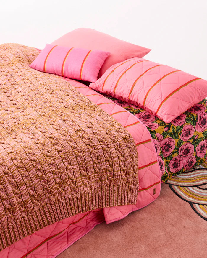 Toffee Swirl Cable Knit Blanket
