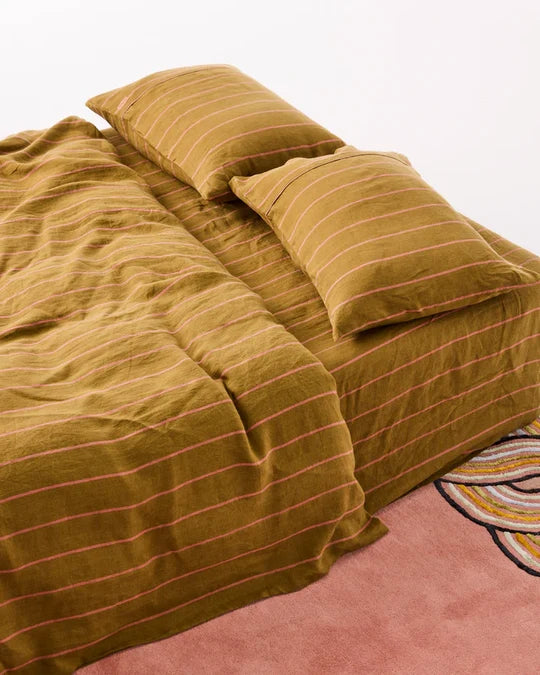Tapenade Delight Linen Quilt Cover Queen