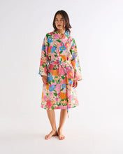Load image into Gallery viewer, Follow The Sun Linen Robe
