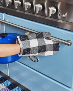 Black & White Gingham Oven Mitt