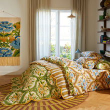 Load image into Gallery viewer, Margaret Scalloped Coverlet
