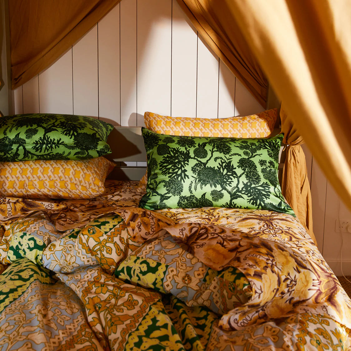 Delphine Silk Pillowcase Standard - Key Lime