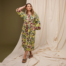 Load image into Gallery viewer, Margot Cotton Bath Robe
