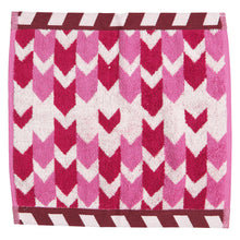 Load image into Gallery viewer, Arlette Face Washer - Fuchsia
