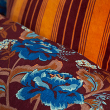 Load image into Gallery viewer, Margot Linen Pillowcase Set - Mahogany
