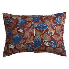 Load image into Gallery viewer, Margot Linen Pillowcase Set - Mahogany
