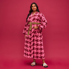 Load image into Gallery viewer, Vinita Towelling Robe - Cosmos
