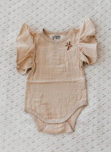 Load image into Gallery viewer, Muslin Bodysuit Frill Sleeve Honey

