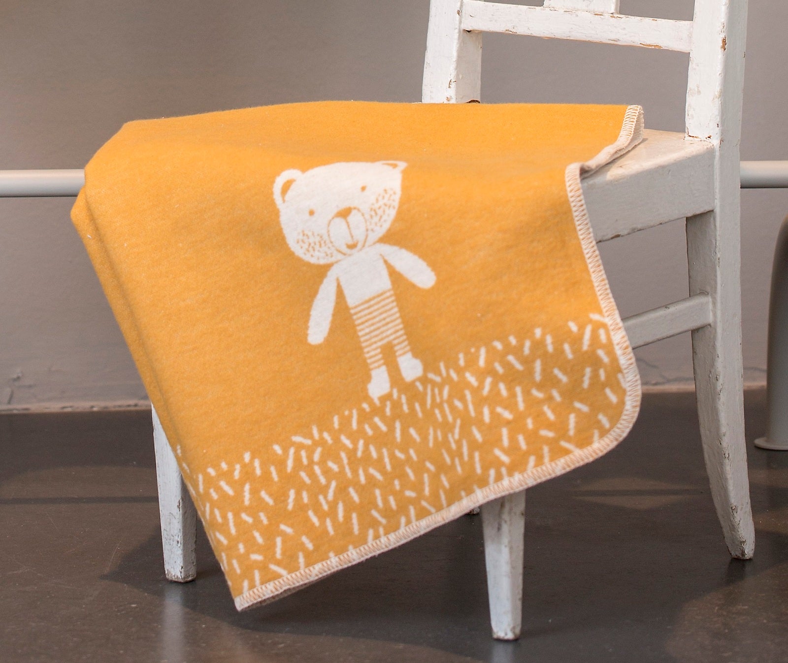 Gold Teddy Bear Juwel Bassinet Blanket