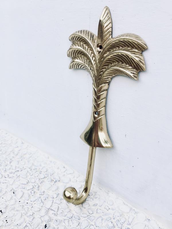 The Palm Wall Hanger
