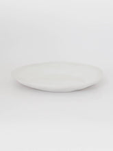 Load image into Gallery viewer, Flax Ceramic Plate White 26cm
