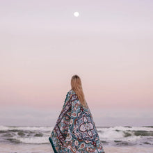 Load image into Gallery viewer, Luna Picnic Rug
